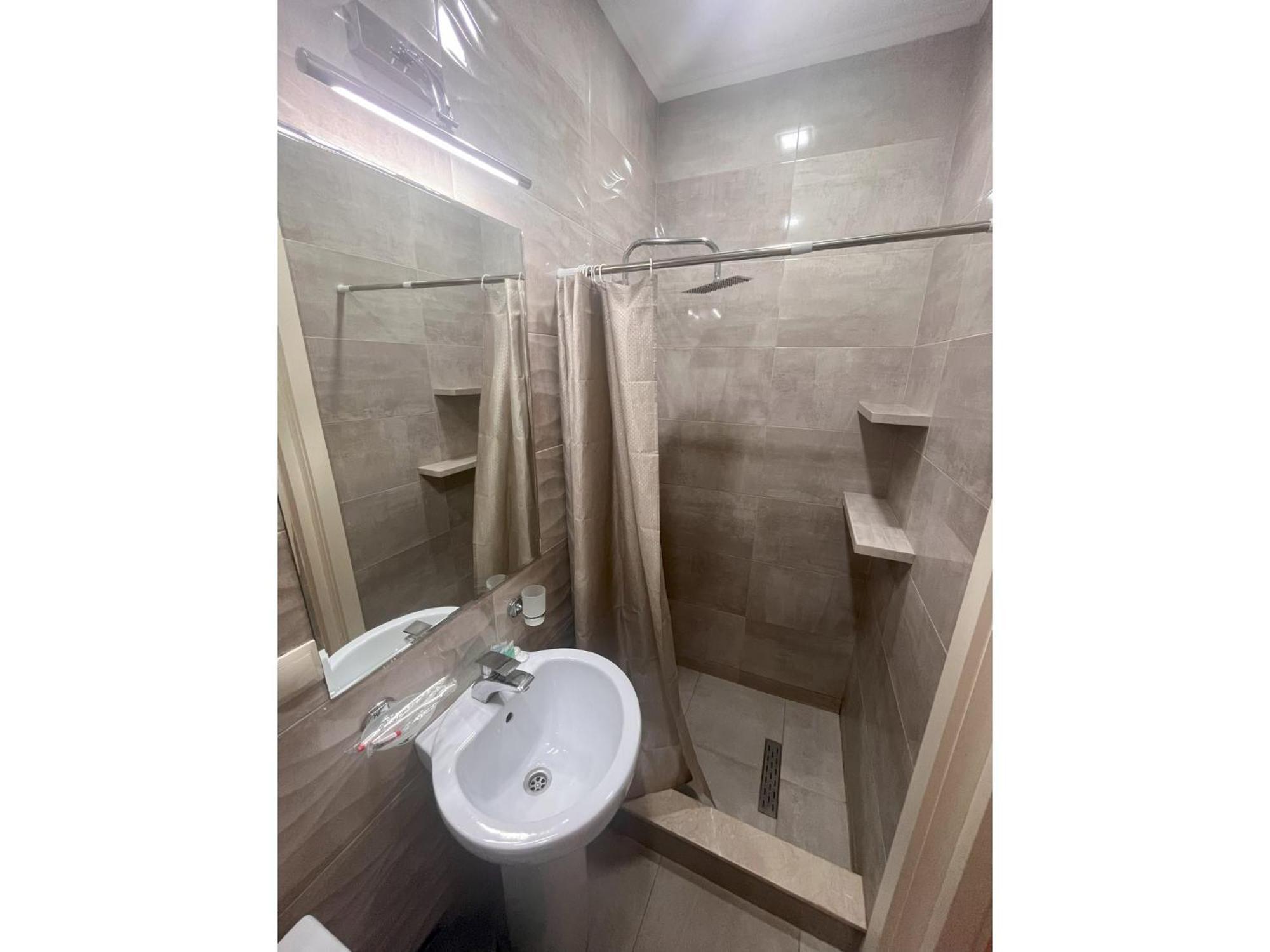 Silver 42 Boutique Hotel Тбилиси Екстериор снимка