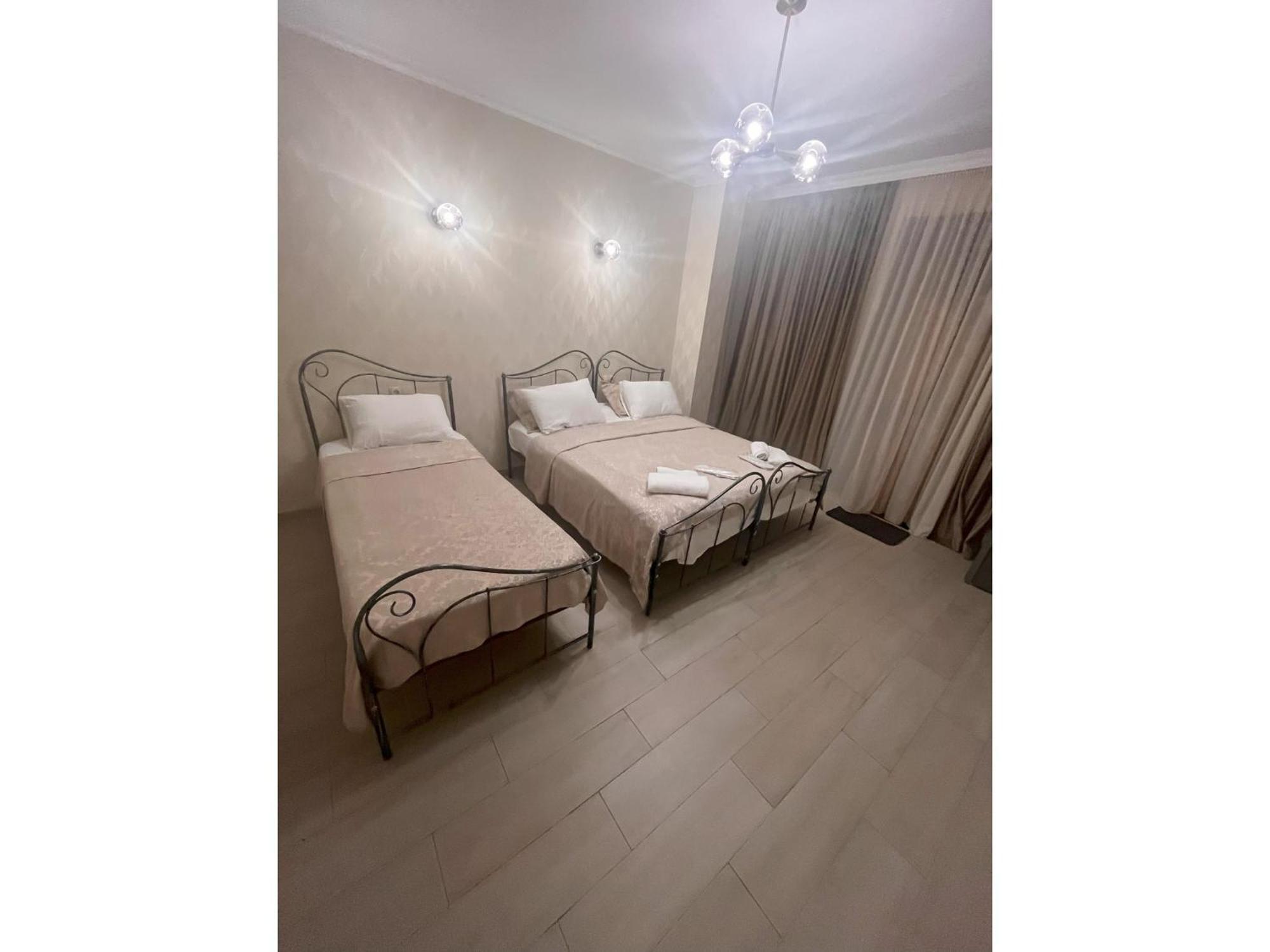Silver 42 Boutique Hotel Тбилиси Екстериор снимка