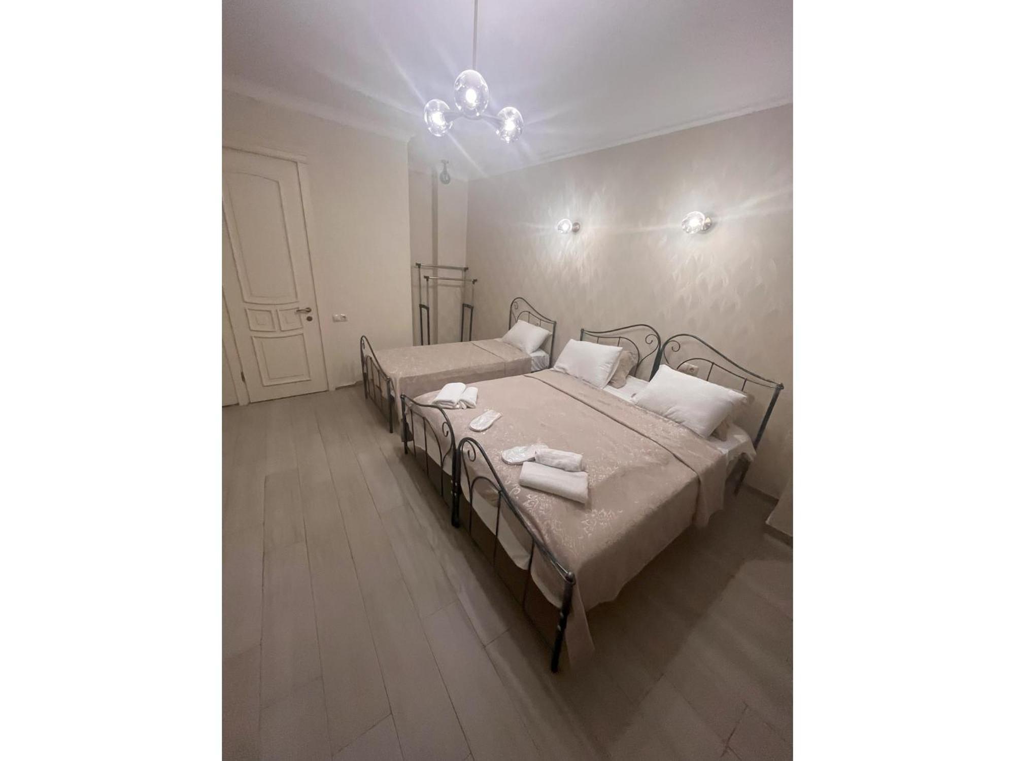 Silver 42 Boutique Hotel Тбилиси Екстериор снимка