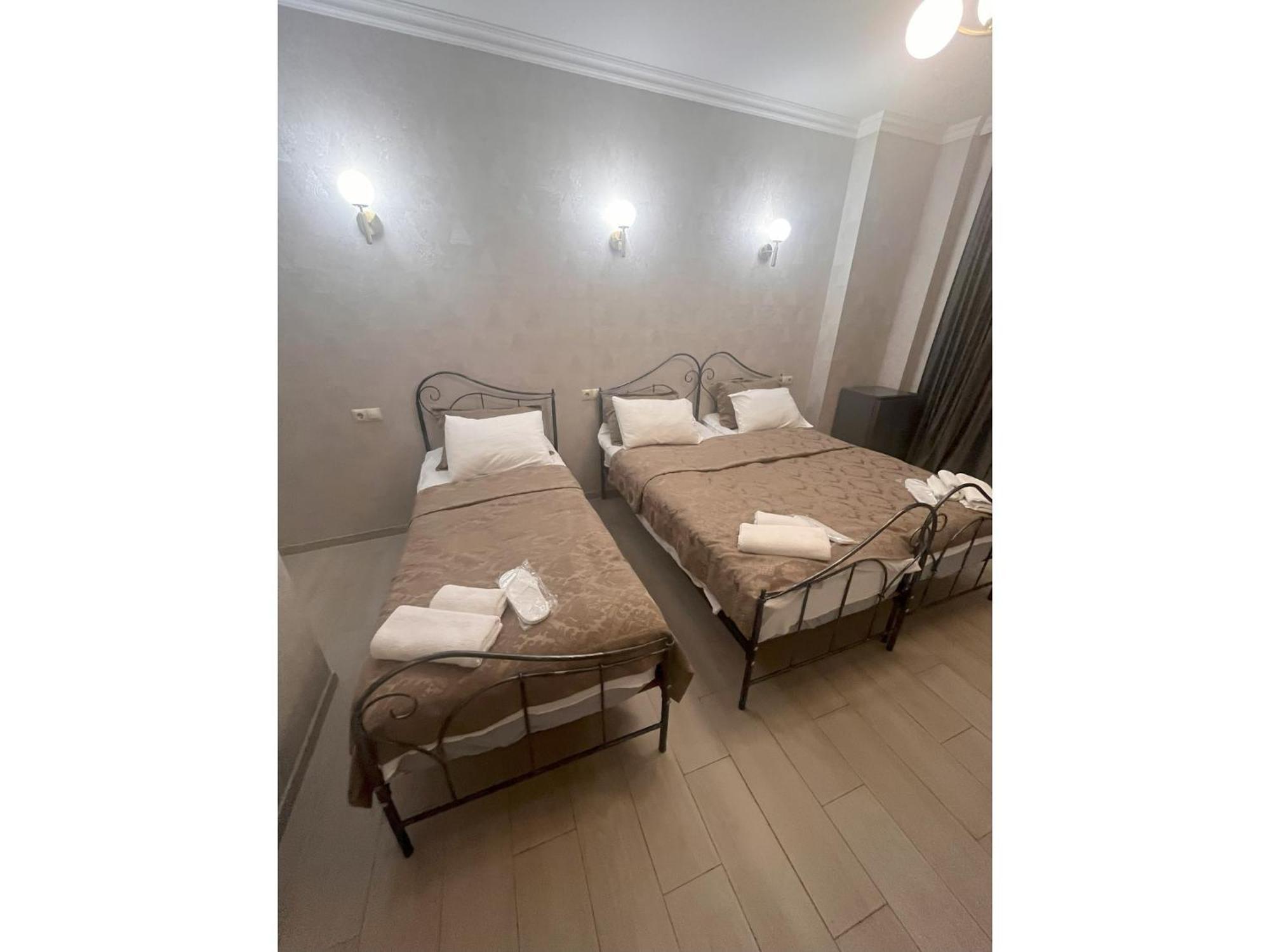 Silver 42 Boutique Hotel Тбилиси Екстериор снимка