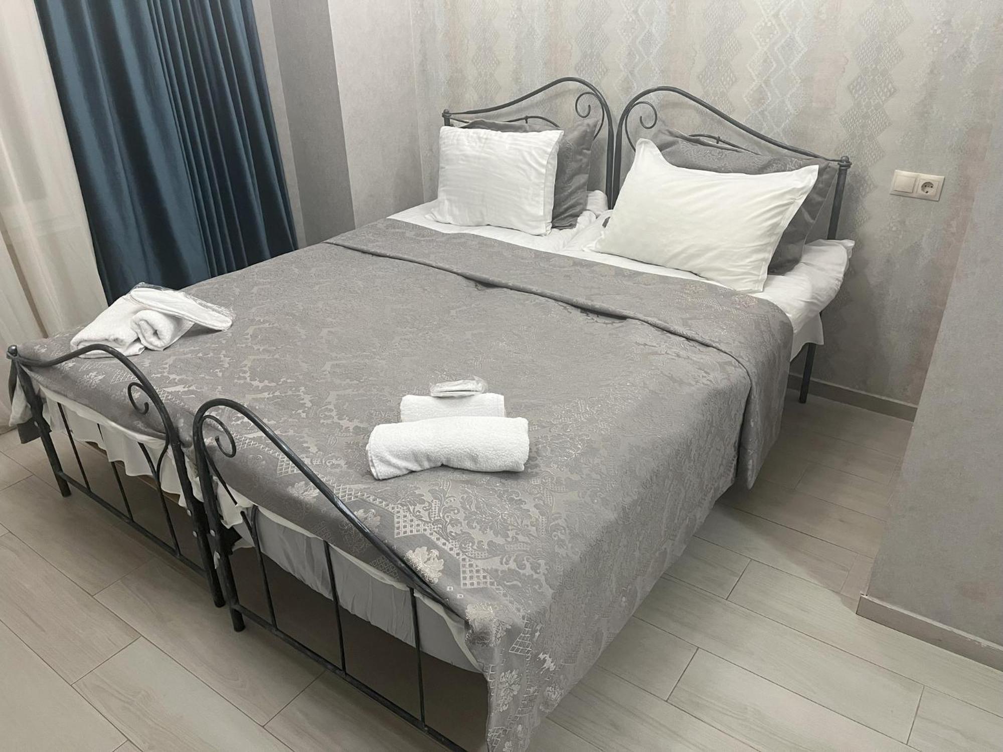Silver 42 Boutique Hotel Тбилиси Екстериор снимка